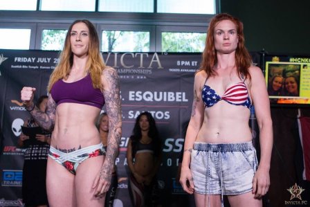 Megan anderson y Peggy Morgan en pesaje